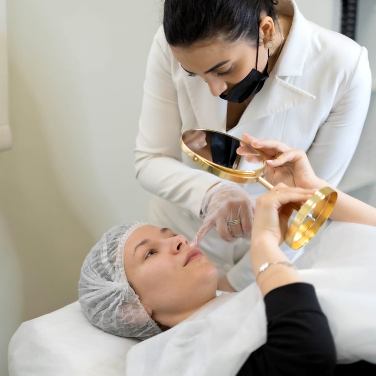 Zastosowanie nanocząsteczek w nowoczesnych wypełniaczach – Chirurgia plastyczna Wrocław.