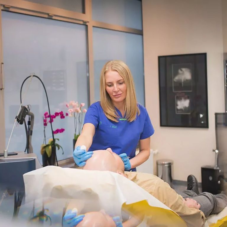 chirurgia-plastyczna-wroclaw-konsultacja-chirurgiczna